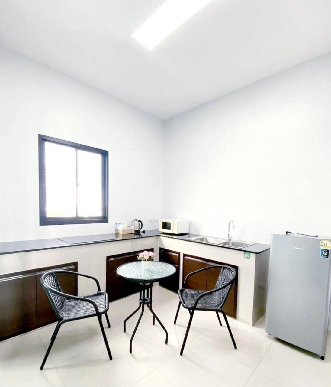 Aqua Residences อควา เรสซิเดนซ์ ห้องพักใหม่ให้เช่า ติดรถไฟฟ้าสถานีวุฒากาศ Bangkok Bagian luar foto